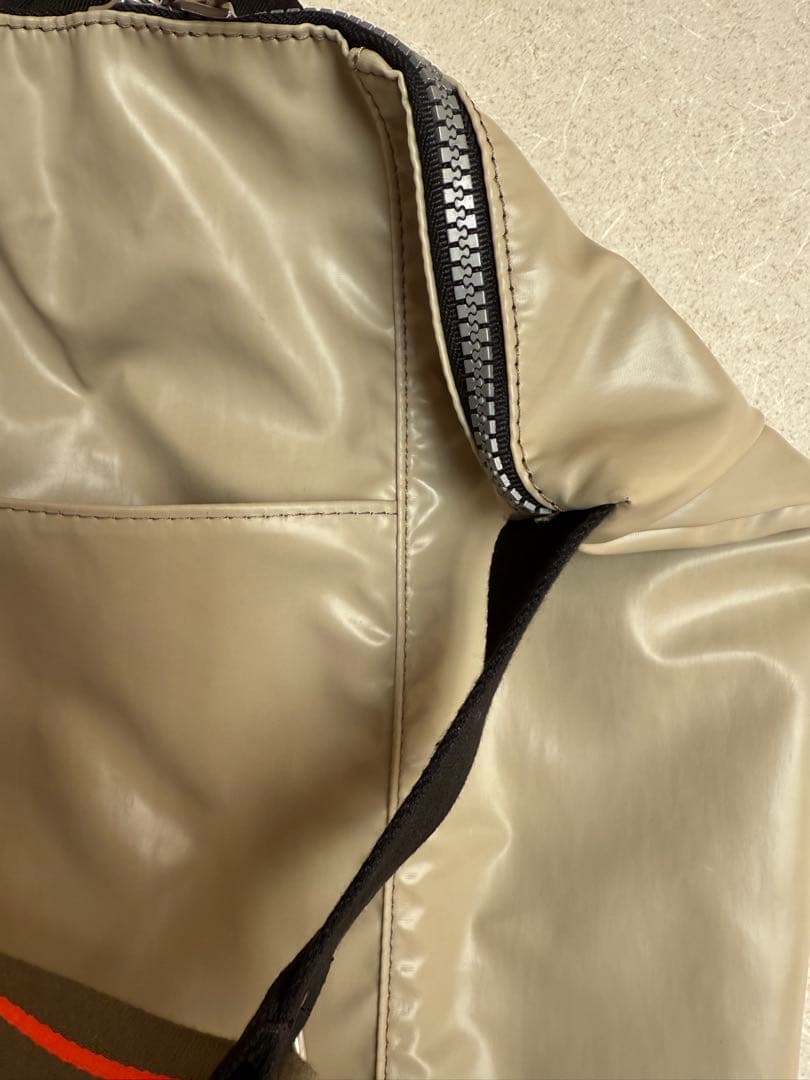 Jack Gomme ESCAPE ORIGINAL LONDRESバックパック