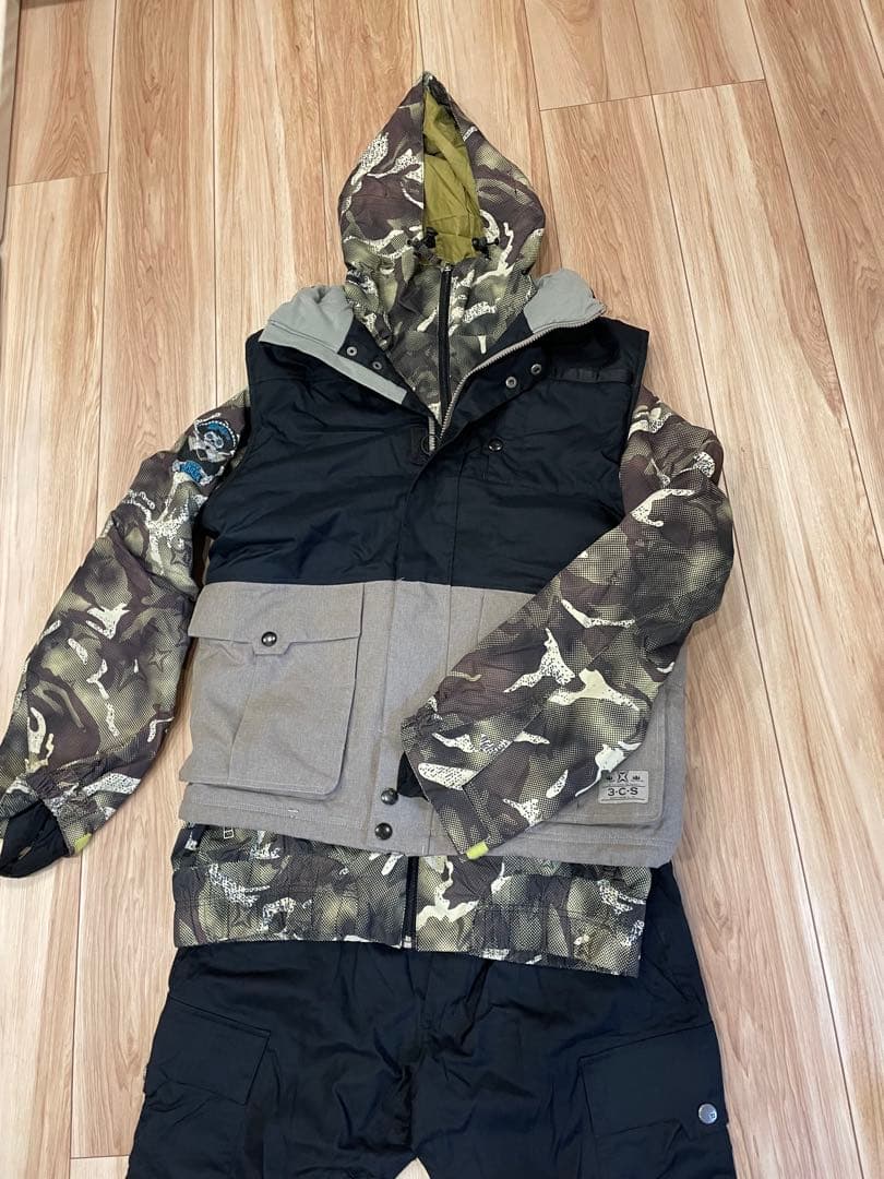スノーボードウェア　男性用　Mサイズ　3点セット3cs