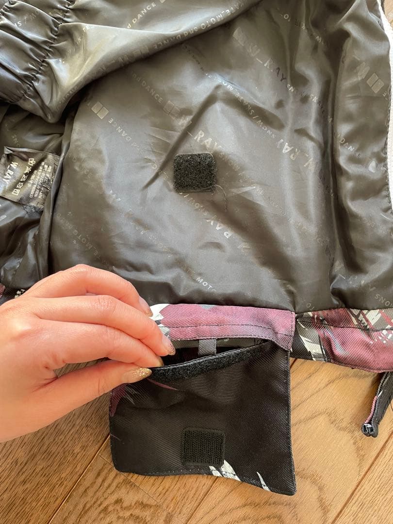 限定値下げ　Mサイズ　スノーボードウェアセット　ゴーグル　ヒップパッド　男女兼用