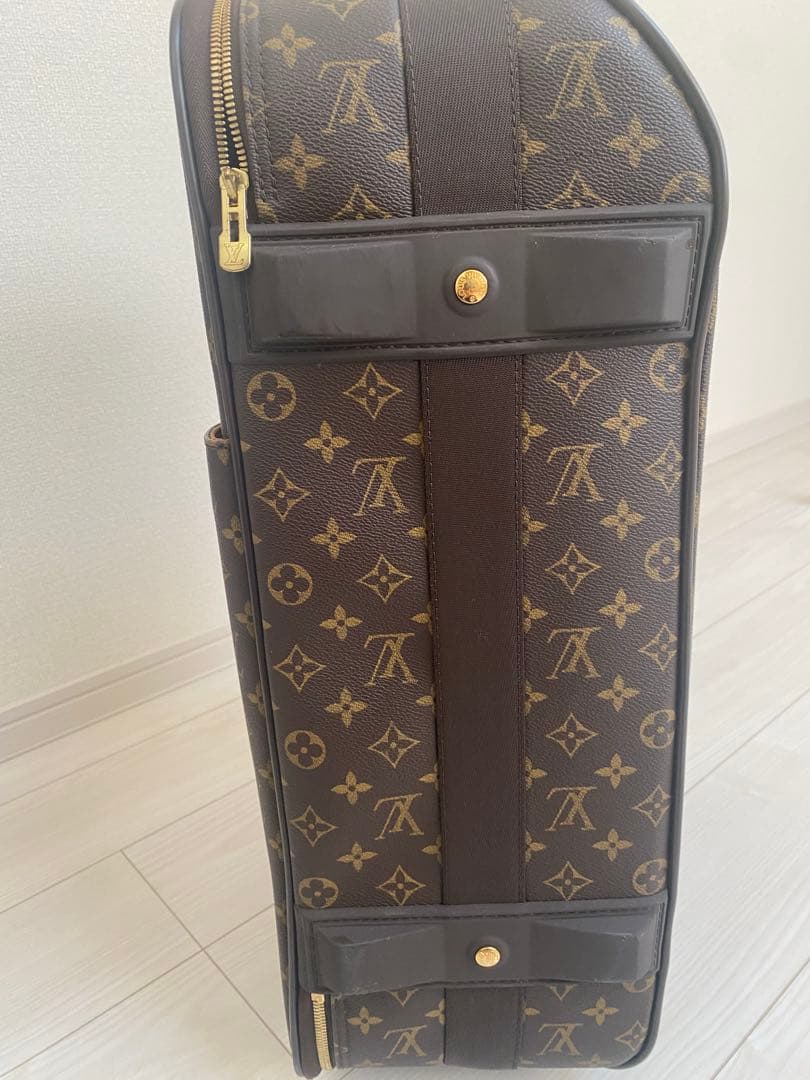 Louis Vuitton ルイヴィトンキャリーケース