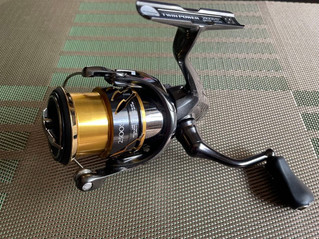 【美品】シマノ/20ツインパワー/2500S
