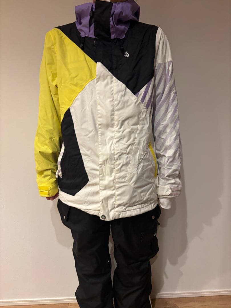 スノーボードウェア、ゴーグル、手袋