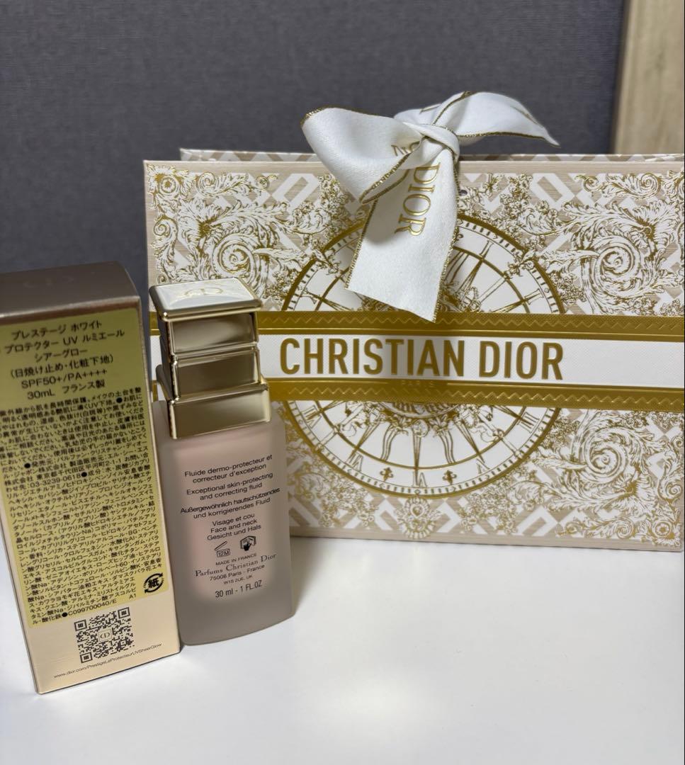 【新品】DIOR プレステージホワイトルプロテクターUVルミエールシアーグロー