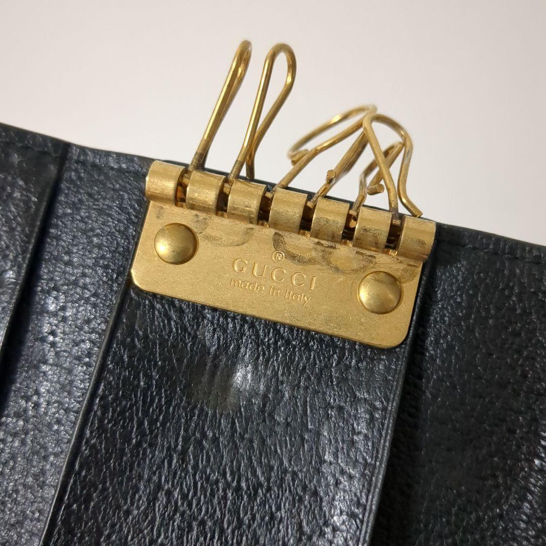 GUCCI　グッチ　蜂モチーフ　6連キーケース　ブラック×ゴールド