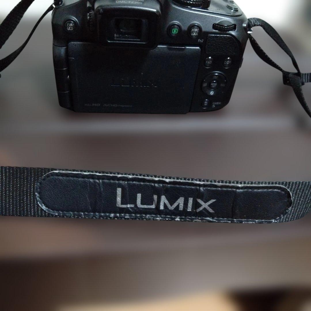 Panasonic DMC-FZ200 コンパクトデジタルカメラ