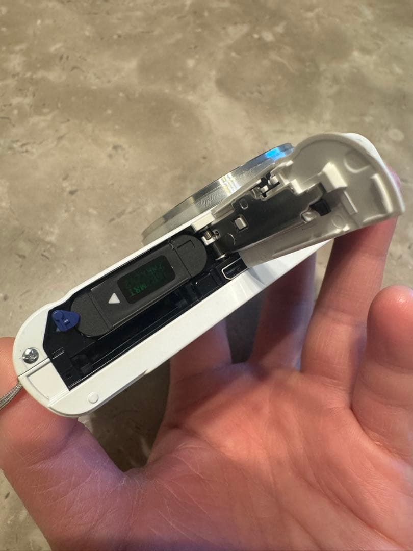 コンパクトデジタルカメラ「SONY Cyber-shot DSC-WX350