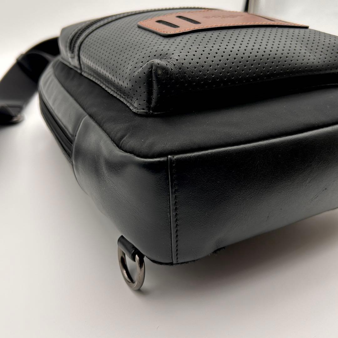 レア美品✨ COACH コーチ ボディバッグ ショルダーバッグ 肩掛け ブラック