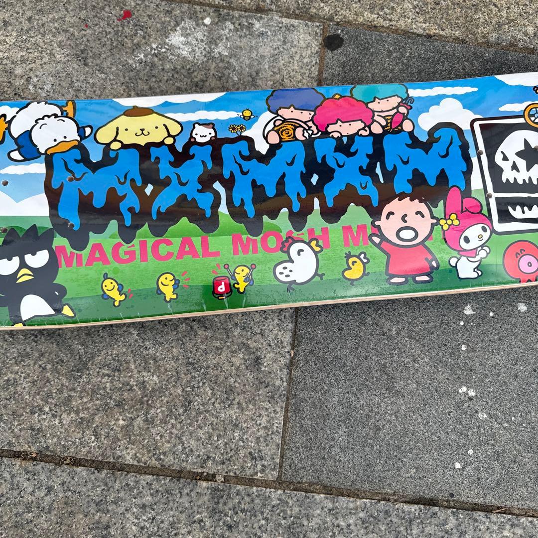マジカルモッシュミスフィッツ　スケボーデッキ　サンリオ限定コラボ　8インチ