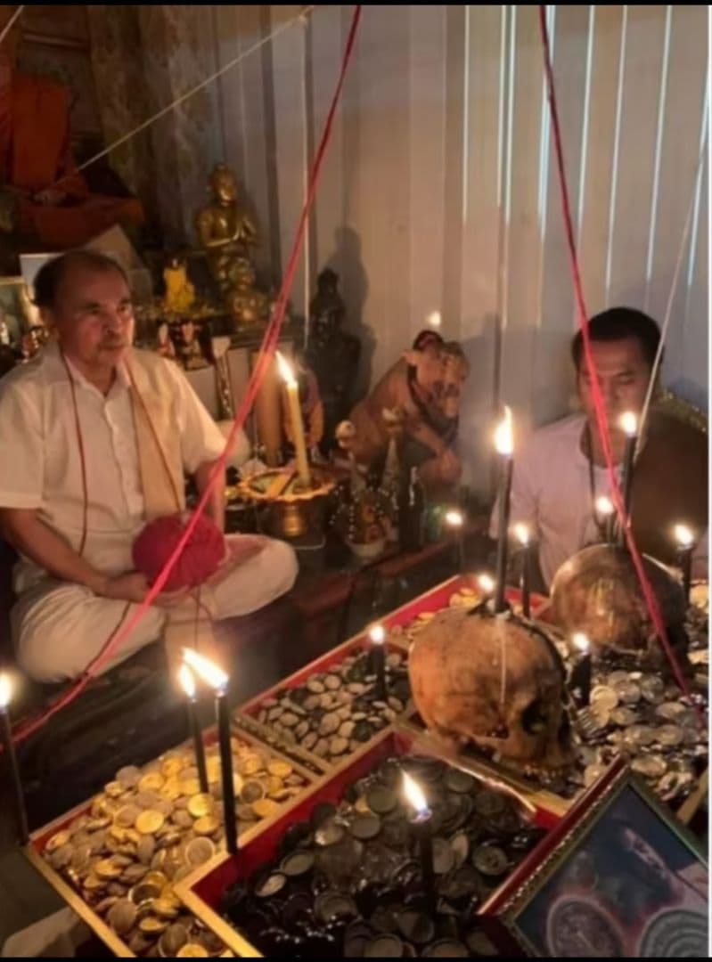 プラクルアン タイのお守り Grost whisper プライ・シッティチョク