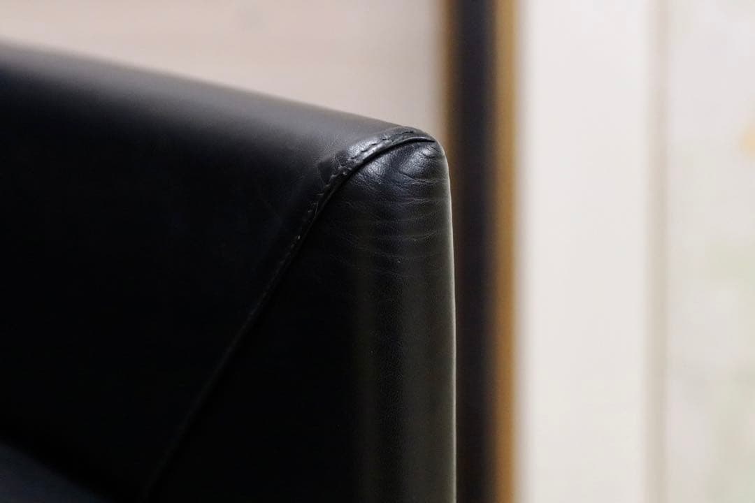 GMGK341A○Artfort / アーティフォート イージーチェア 黒