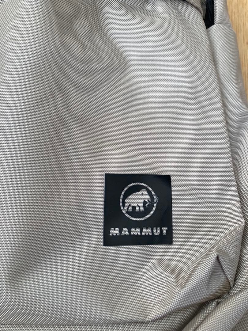 MAMMUT ベージュ リュック・バックパック