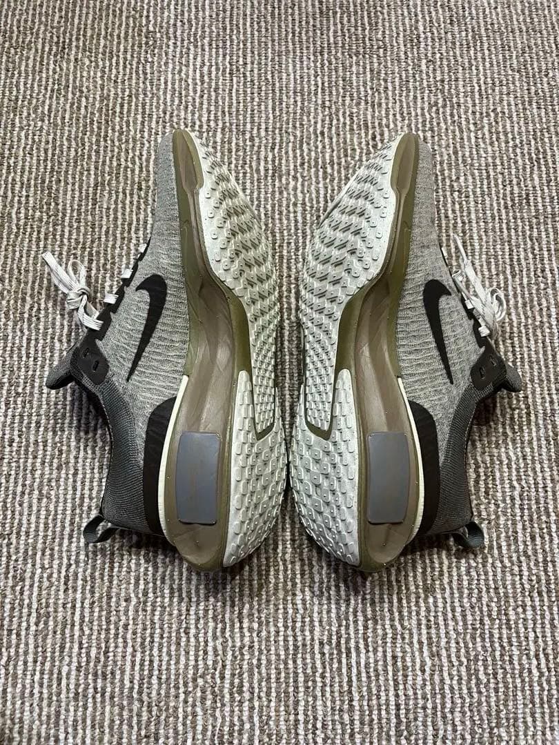 スパイク・シューズ NIKE ZOOMX INVINCIBLE RUN 3 27.5cm