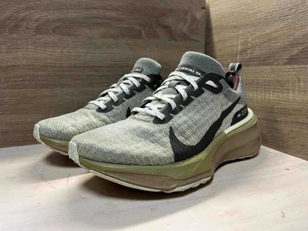 スパイク・シューズ NIKE ZOOMX INVINCIBLE RUN 3 27.5cm