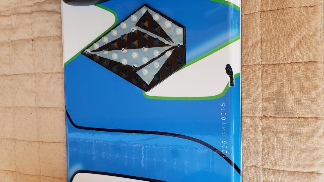 【YUKU★】子供用スノボ2点セット(120cm)、リーシュ、パッド付