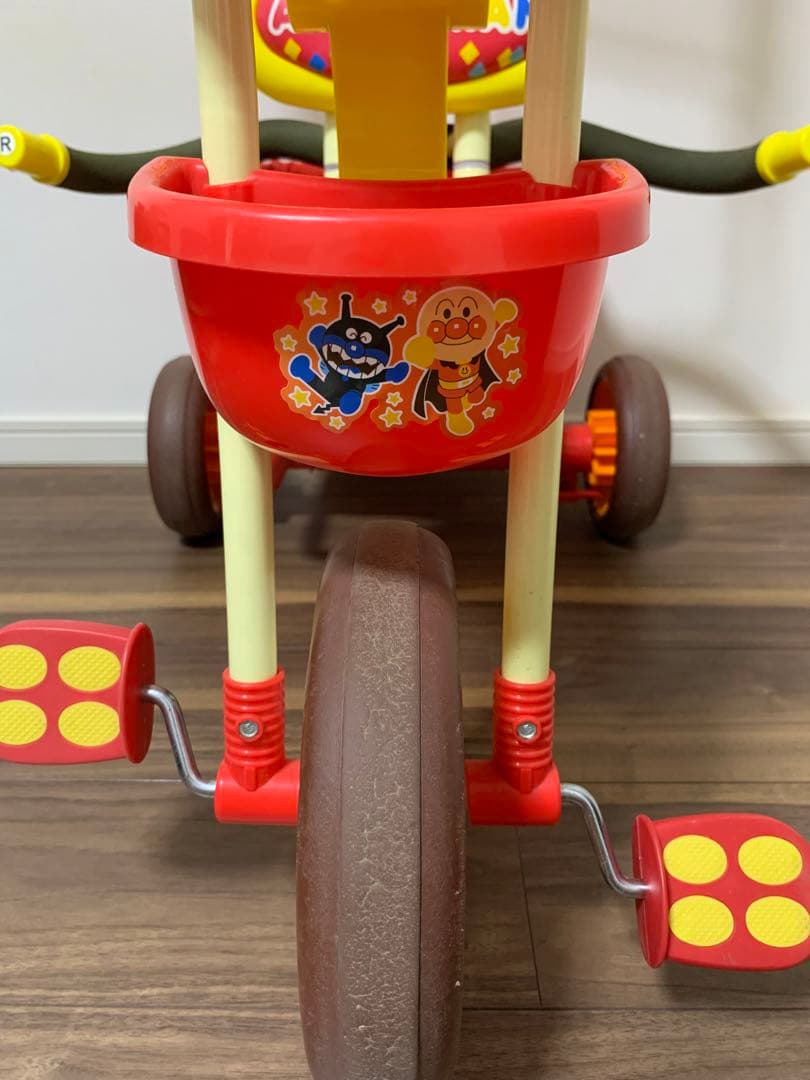 大人気‼︎アンパンマン 三輪車デラックスR - メルカリ