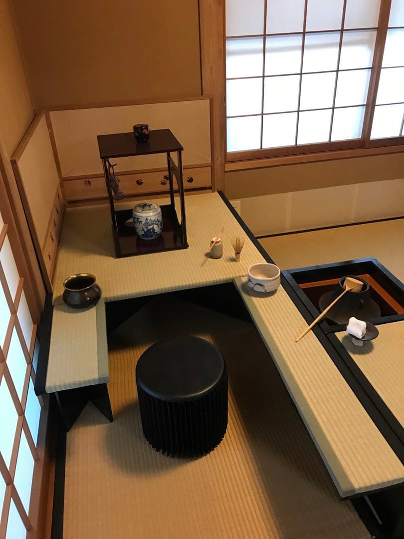 楽々茶棚 (立礼)組立点前座、炉壇ボックス、建水台、貴人畳の角の台の