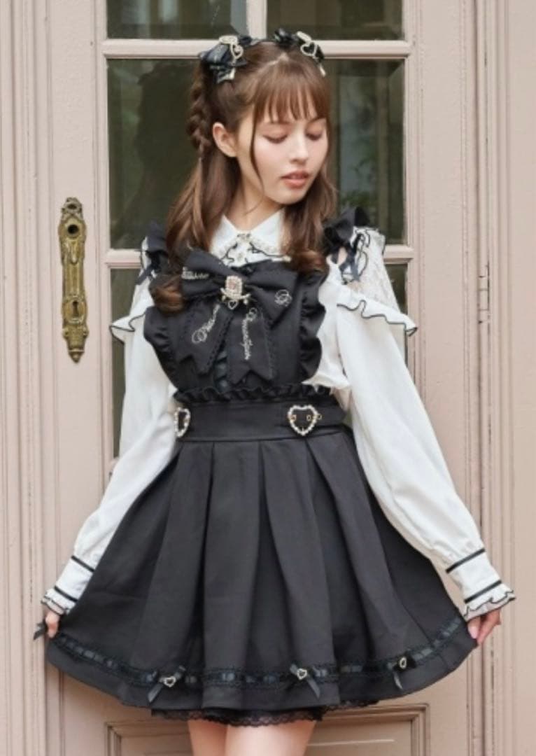 LIZLISA リズリサ バックカシュクール エプロンジャンスカ - メルカリ