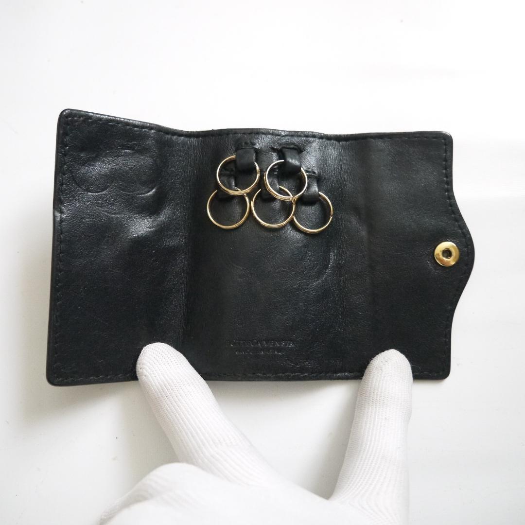 ✈ ボッテガヴェネタ イントレチャート レザー 5連 キーケース 黒 リング