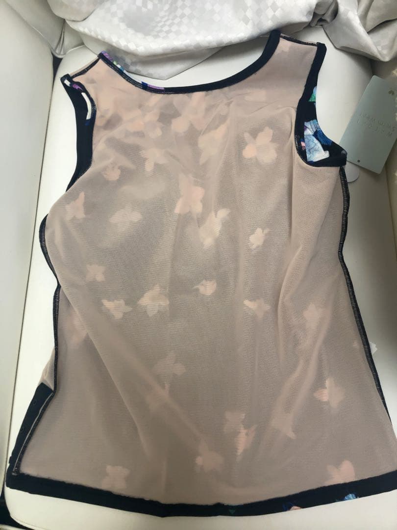 ひーちゃん　ワコールスイムウエア　スポーツ用水着 ノースリーブ花柄