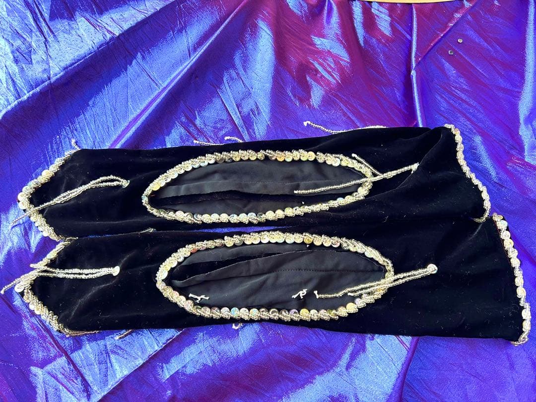 未使用⭐︎‼️ベリーダンス ☆オリエンタル衣装 ☆黒☆ベロア☆ゴージャス☆トルコ