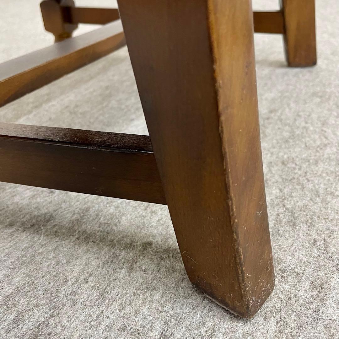 【カリモク】\"コロニアル\"CC3400 肘付食堂椅子 No.3