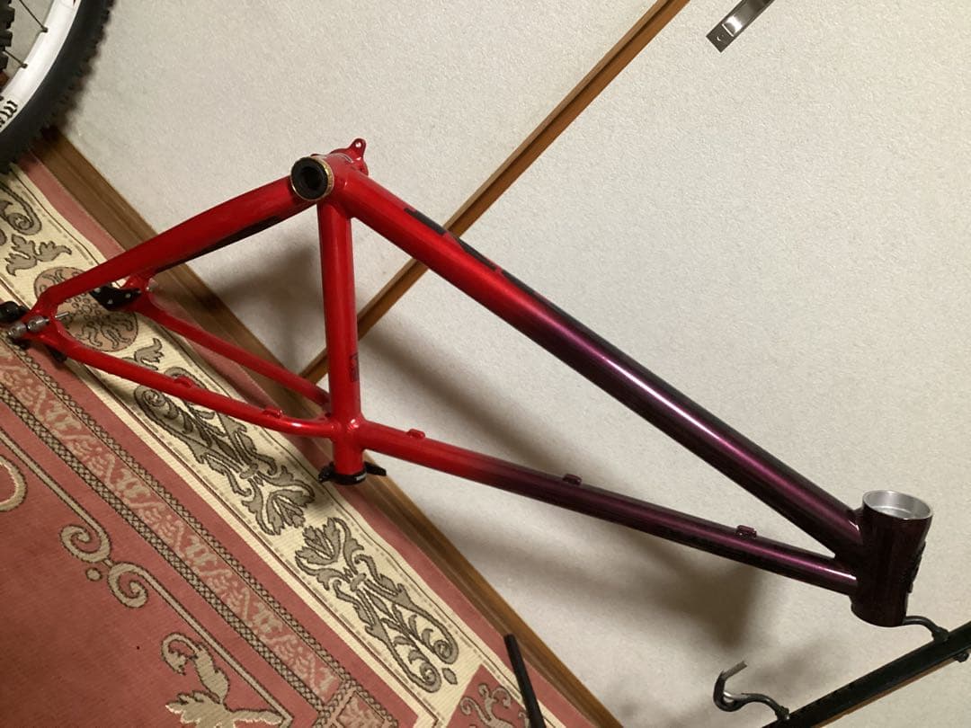 定価8万以上！未使用KONA フレーム レッド/パープル