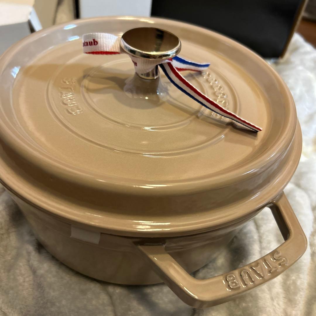 【廃盤色】【新品未使用】ストウブ ピコ ココットラウンド 22cm リネン