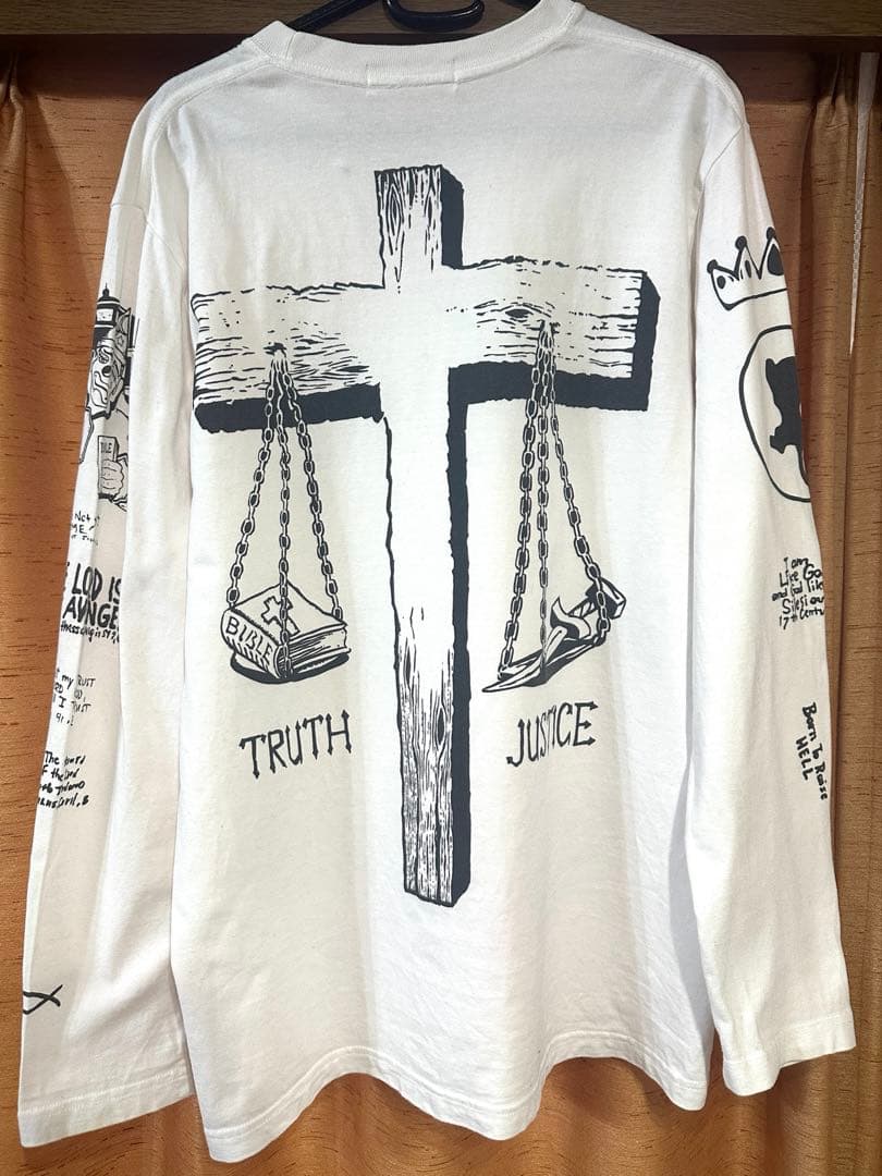 マックス・タトゥー ロングスリーブTシャツ 白 ビンセントベガ ケープ