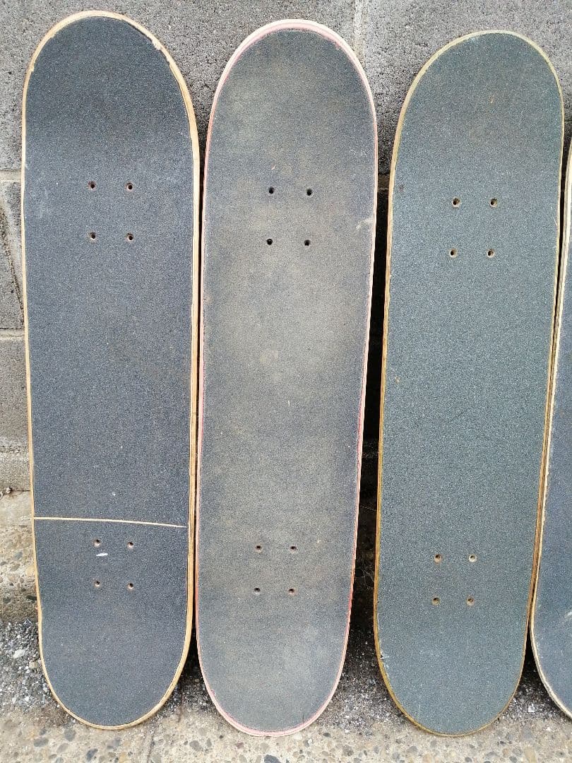 スケボーのデッキ　14本