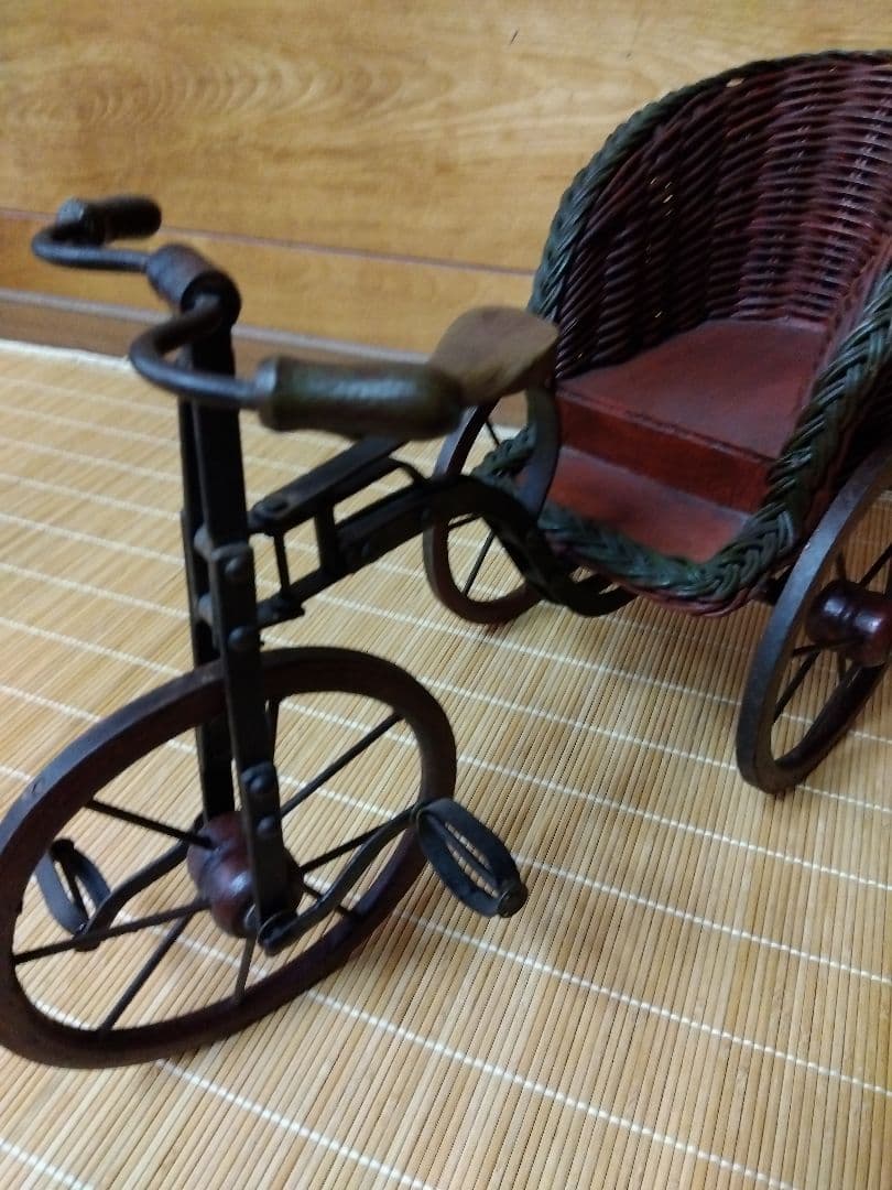 アンティーク雑貨 三輪車 アイアン ラタン　ドール用
