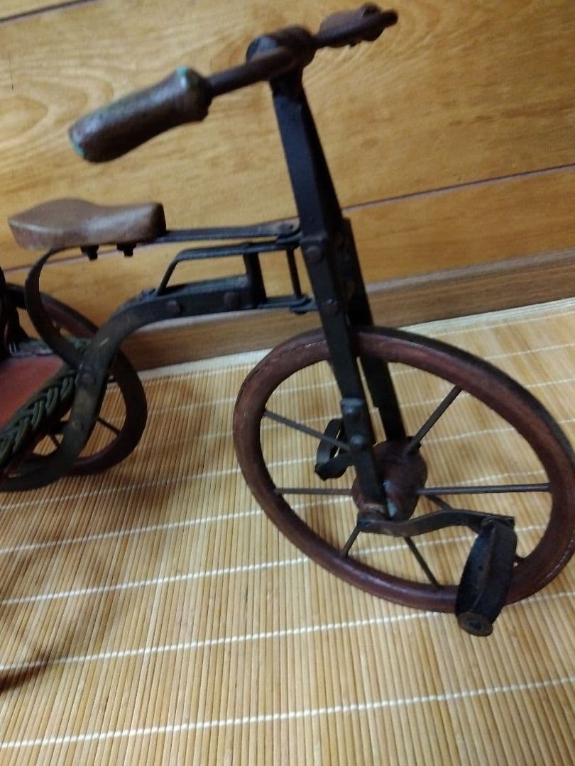 アンティーク雑貨 三輪車 アイアン ラタン　ドール用