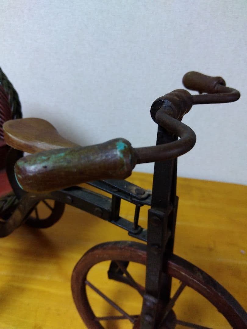 アンティーク雑貨 三輪車 アイアン ラタン　ドール用