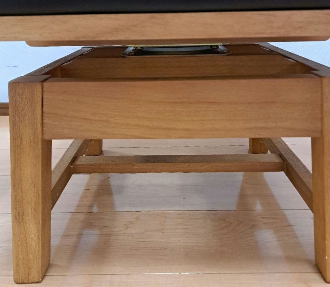 【直接引渡し限定】 回転式チェア　ダイニングチェア　木製　肘つき　2脚セット