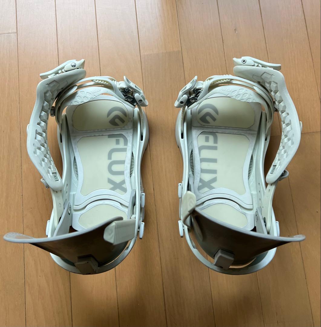 FLUX CV ホワイト スノーボード ビンディング　M size
