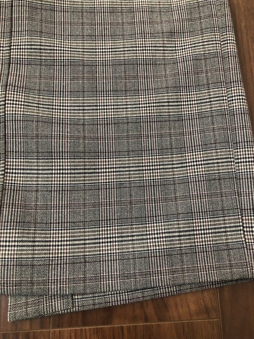 【新品未使用品・タグ付き】ジャスグリッティ　パターンタイトスカート