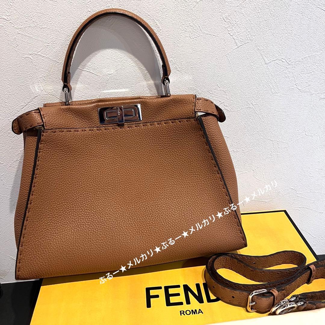 新品☆FENDI ピーカブー セレリア ブラウン ミディアム ミニ 茶色