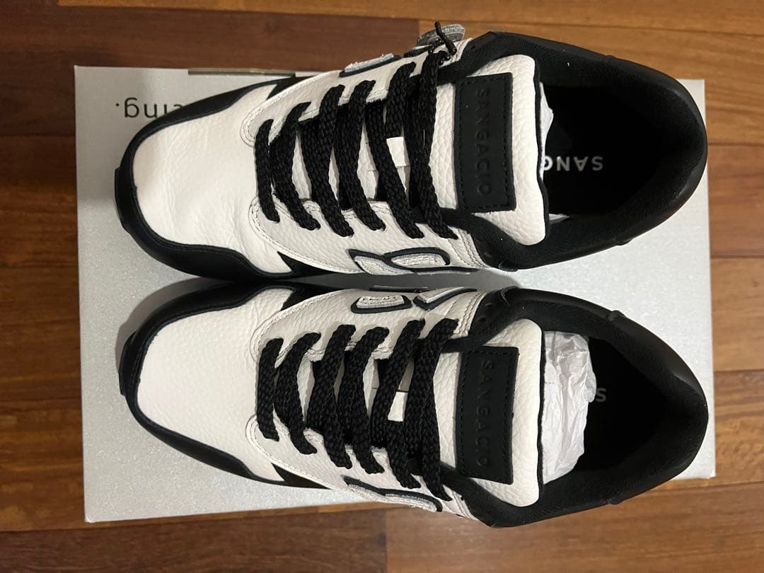 SANGACIO ホワイト/ブラック スニーカー