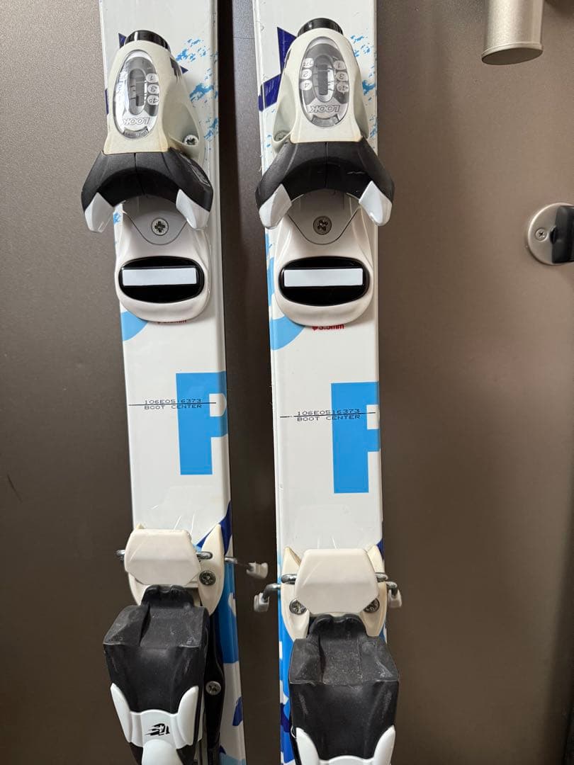 《札幌市内手渡し可能》スキー 3点セット ブーツ 板 ストック kazama