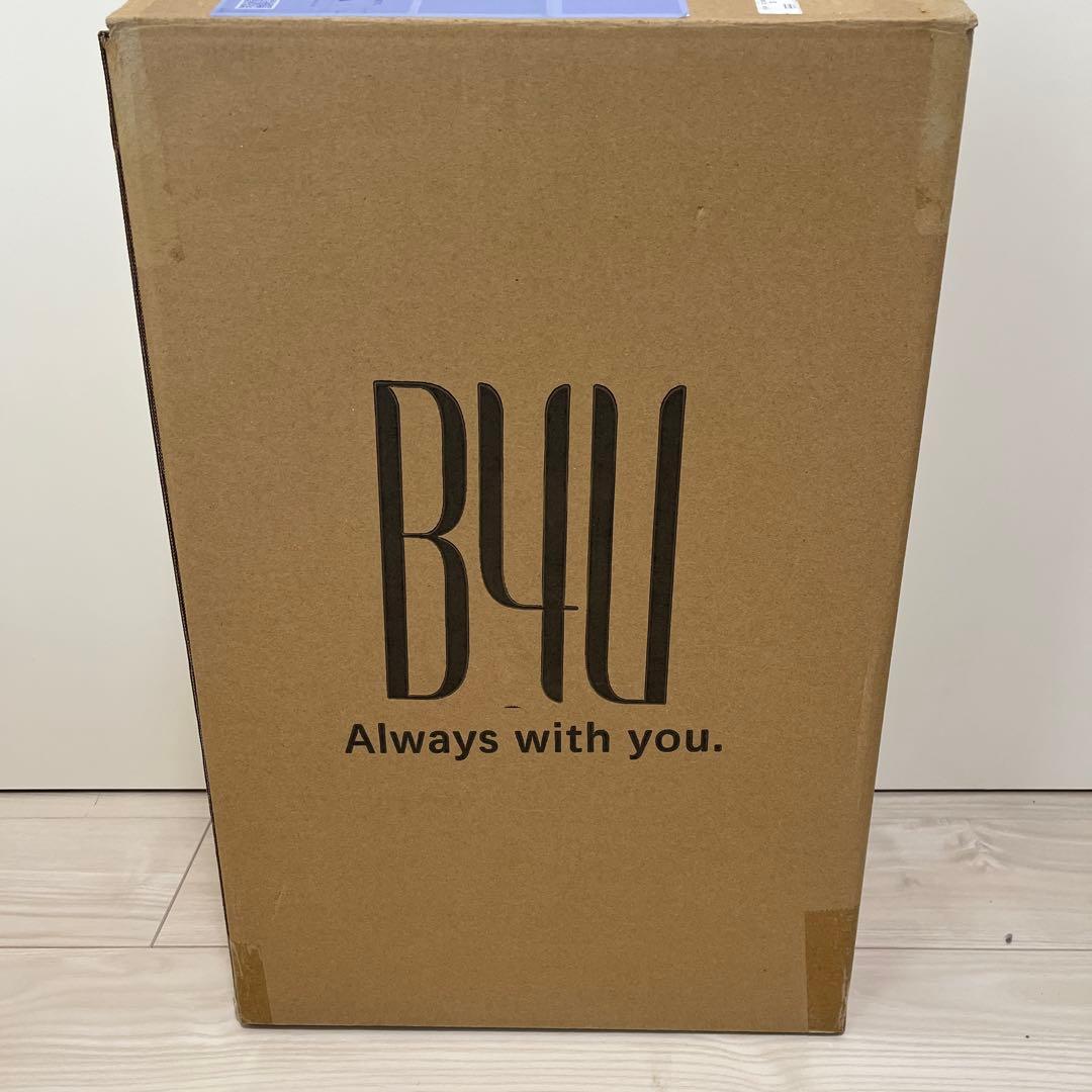 【新品‼️】B4Uホワイト キャリーケース　Sサイズ