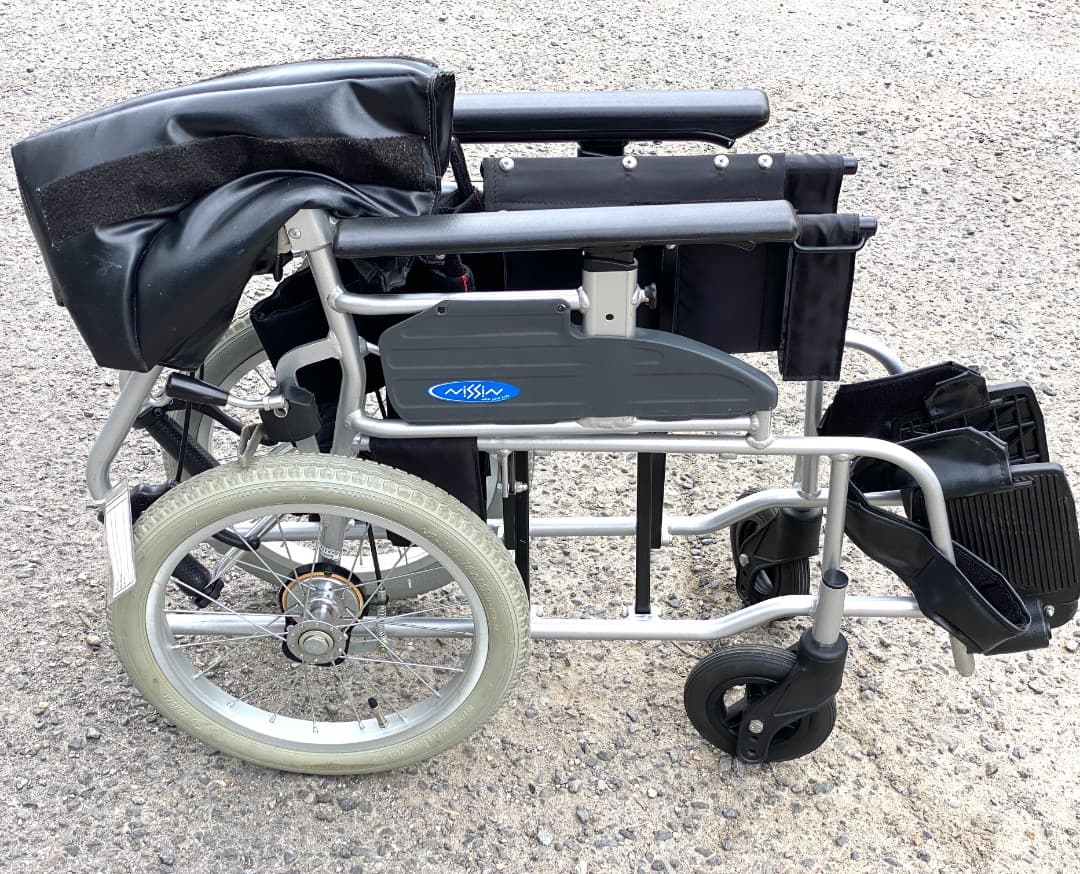 NISSIN 座王 介助型車いす NAH-521A 座面シート無し 高品質！軽量