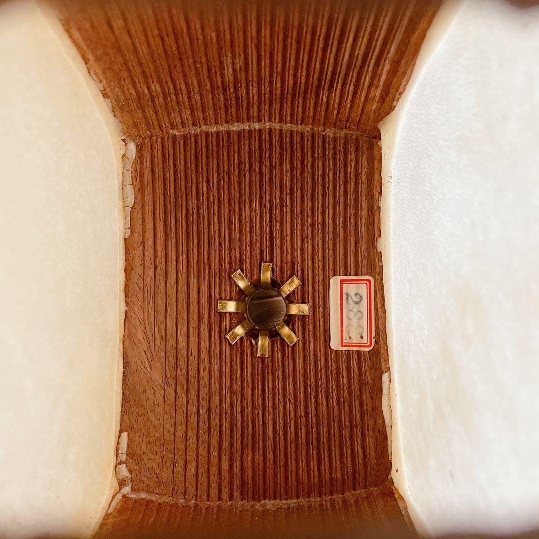 津軽三味線 太棹 段違い二本溝 東さわり トチ紅木 綾杉彫り