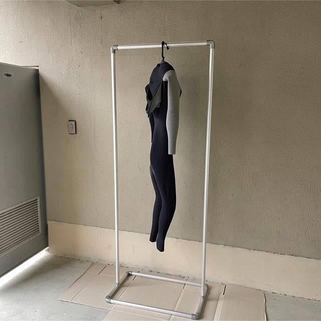 寸法オーダー対応】 ウエットスーツラック DIY作品 アルミフレーム
