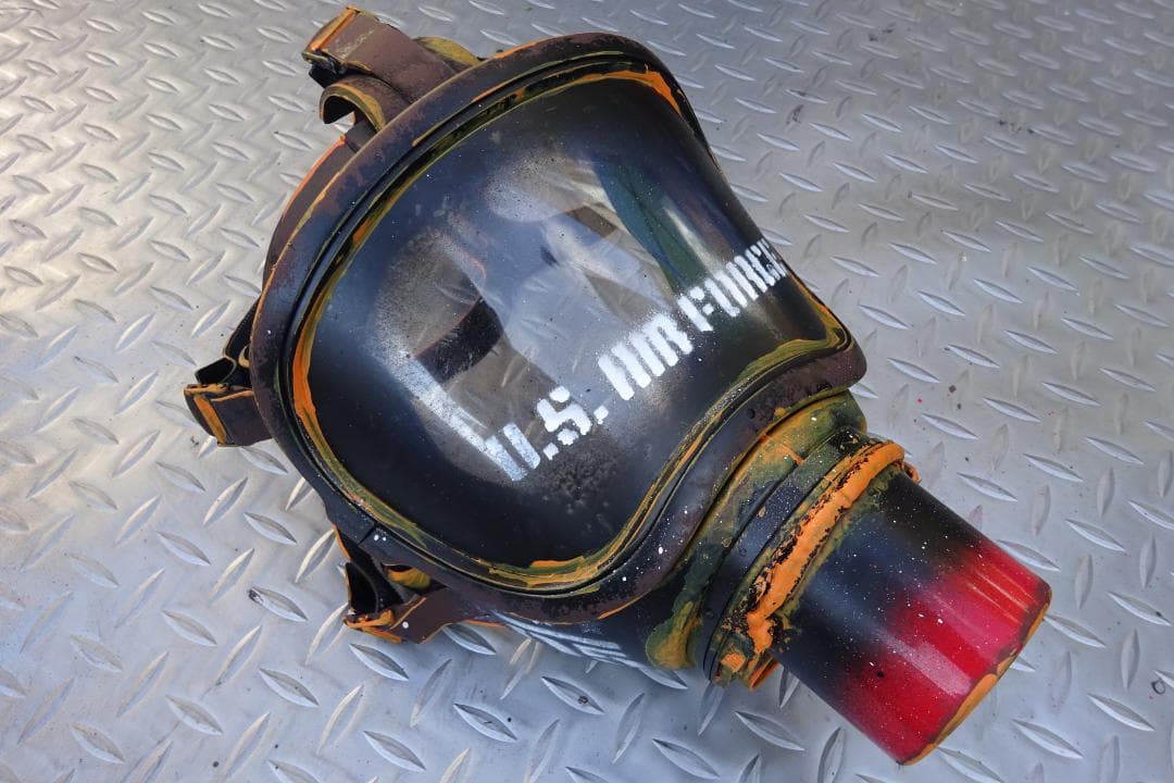 ガレージインテリア ビンテージ感 改チャリ ホットロッド シャコタン ガスマスク