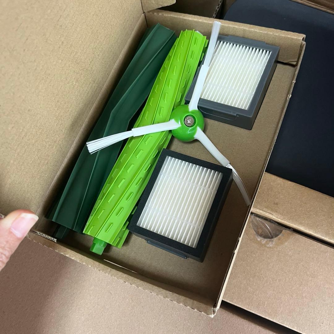 iRobot Roomba i7+ 本体　ルンバ　掃除機