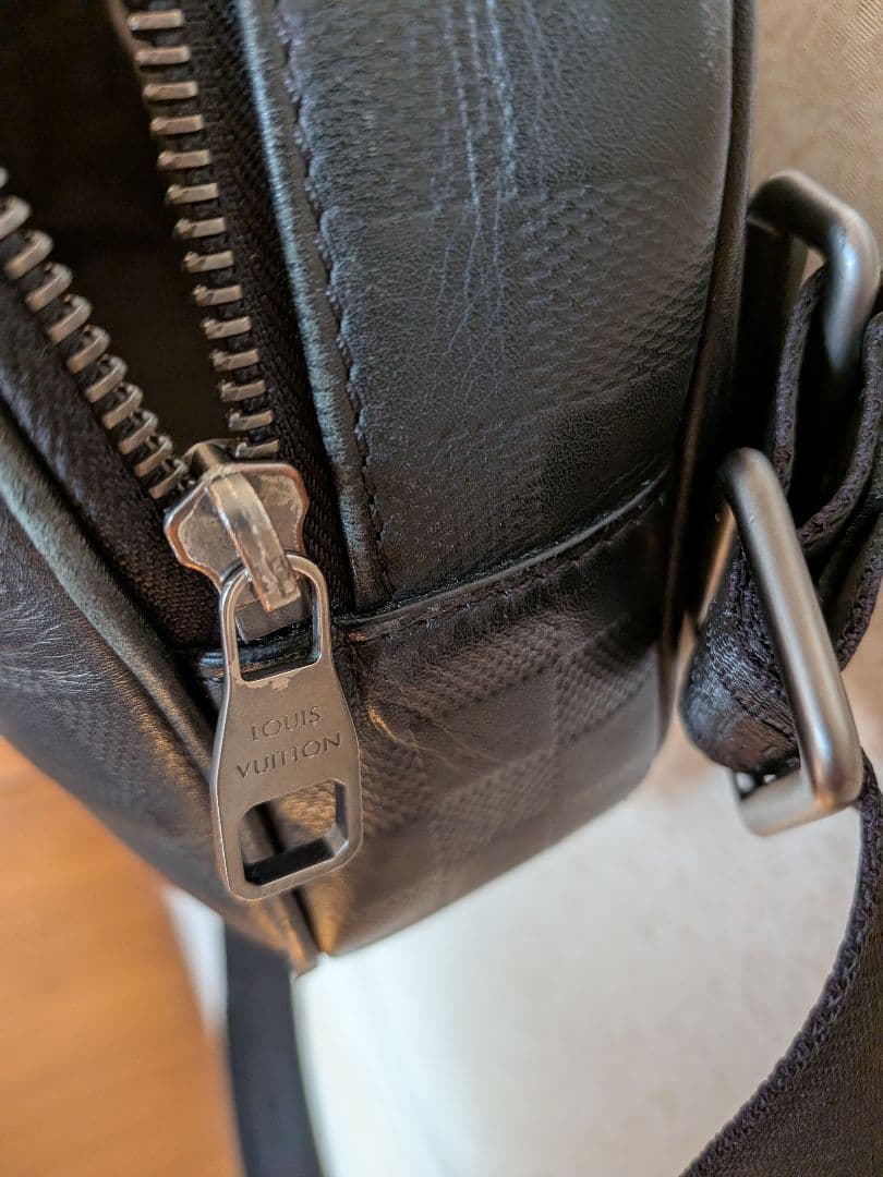 ルイヴィトン　ダミエアンフィニ　ボディバッグ