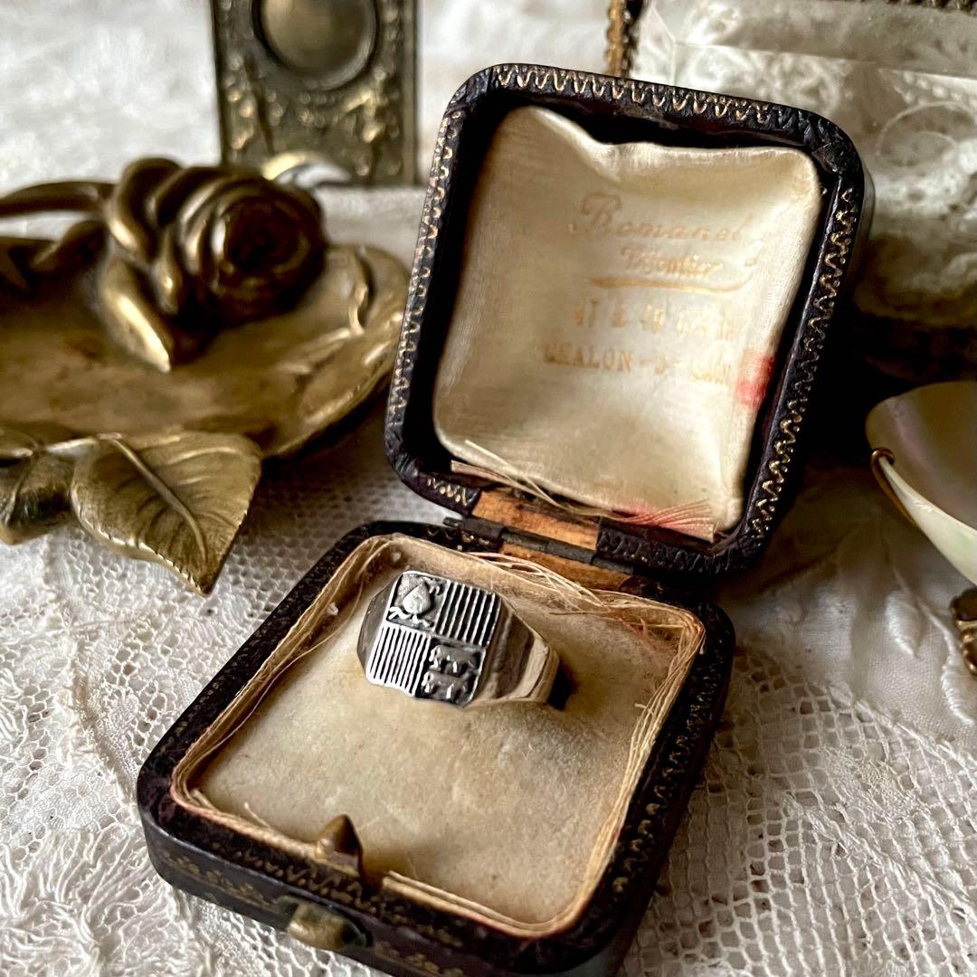 ブギウギ 　純銀製紋章デザインリング　フランスアンティーク　シグネット指輪