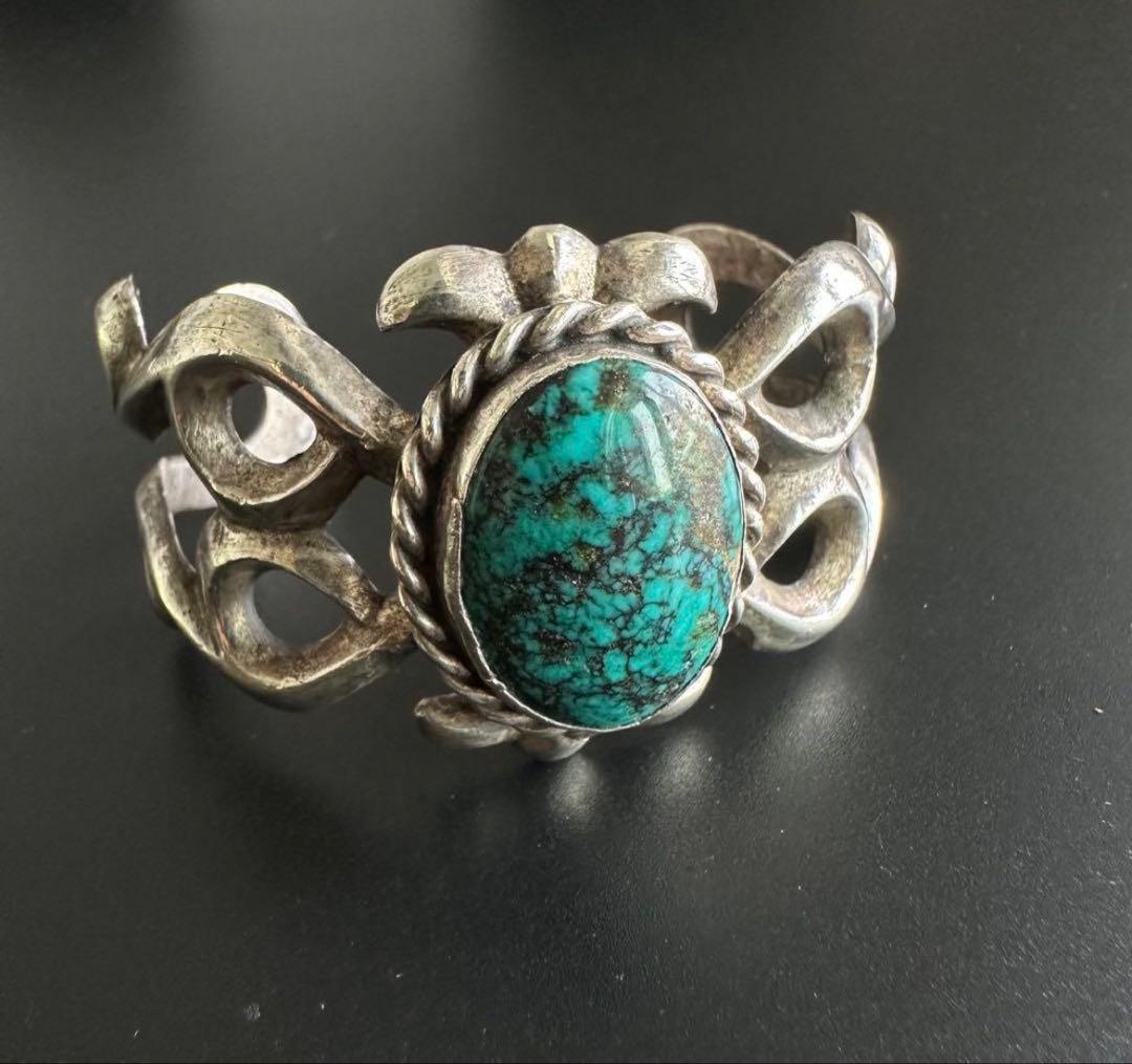 NAVAJO Robert Chee ローンマウンテンターコイズ バングル - メルカリ