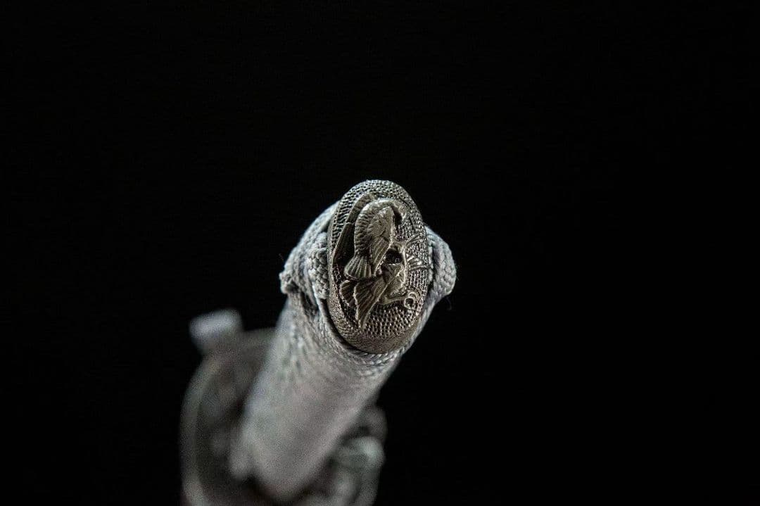 スカル彫刻打刀模造刀1045 炭素鋼グレー調デザイン全長102cm刃厚