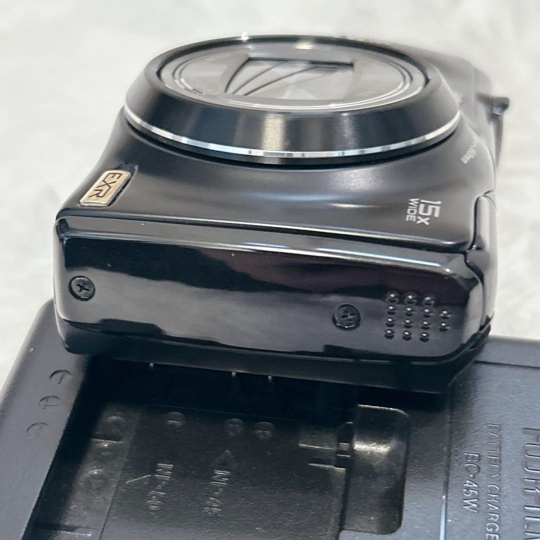 【極美品】 FUJIFILM FinePix F300EXR ブラック
