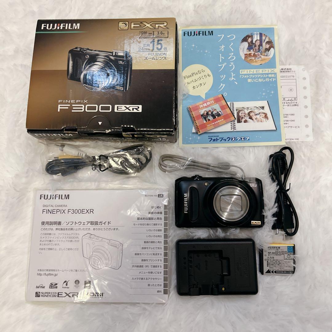 【極美品】 FUJIFILM FinePix F300EXR ブラック